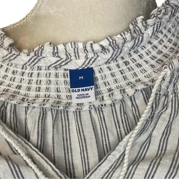 NWT Old Navy Gray White Striped‎ Peasant Tunic Crop Shirt Sz M - Picture 5 of 5